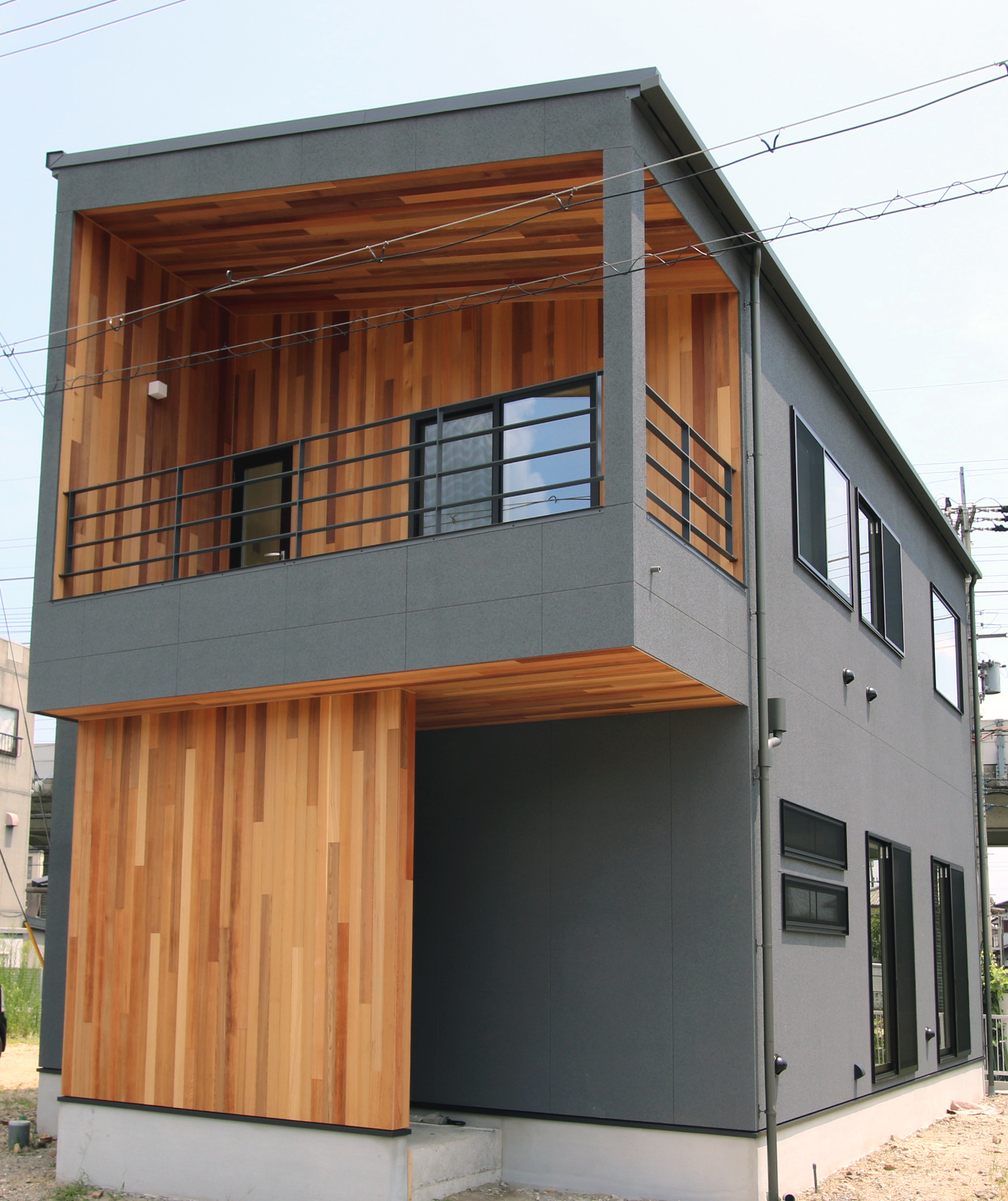 バルコニーが映える家