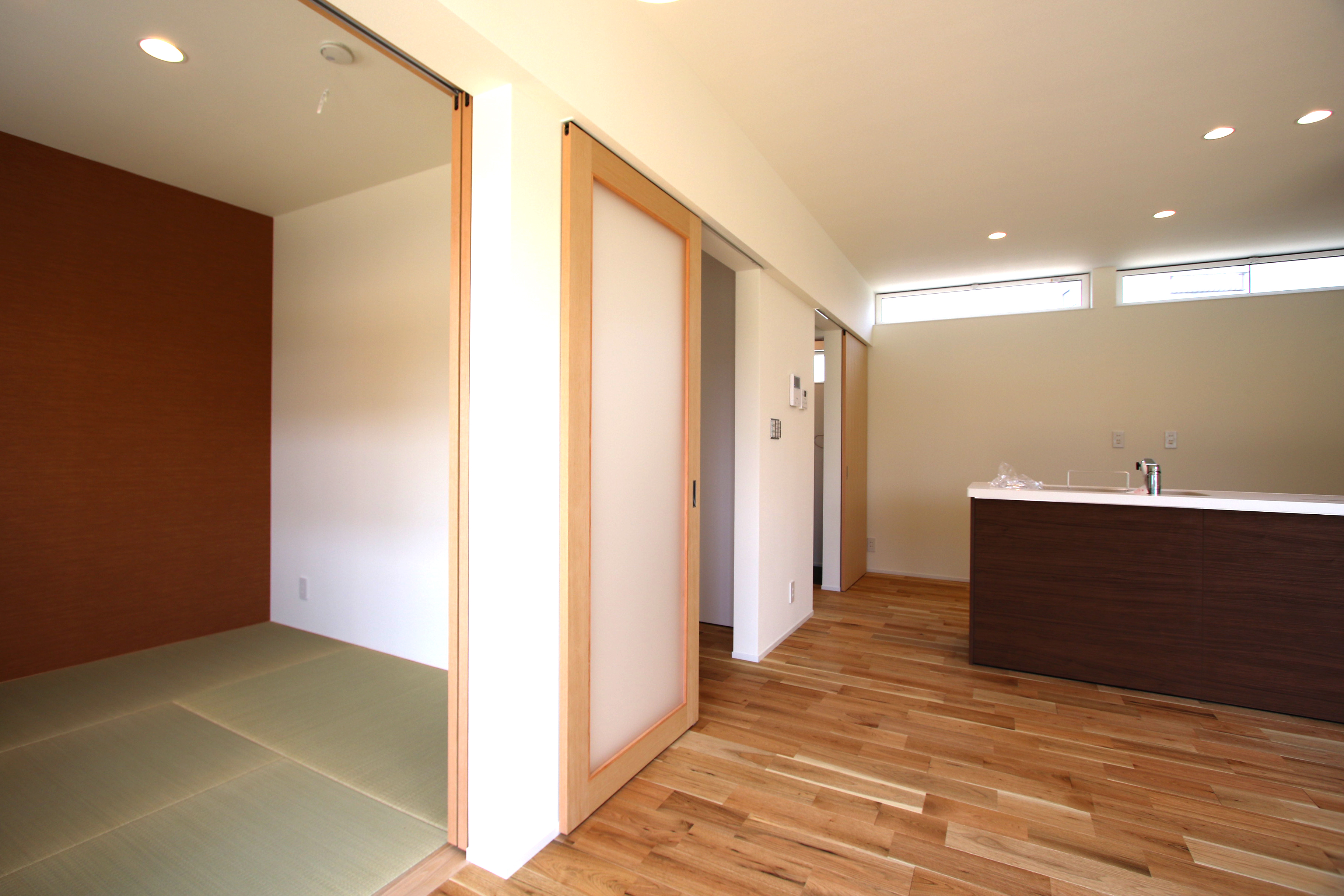 バルコニーが映える家